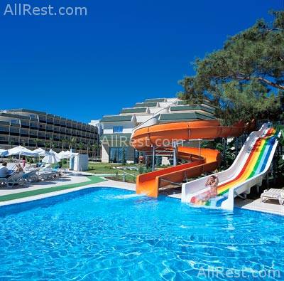 Queens Park Resort 11